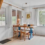 Alflak - 5-2km From The Sea By Interhome *